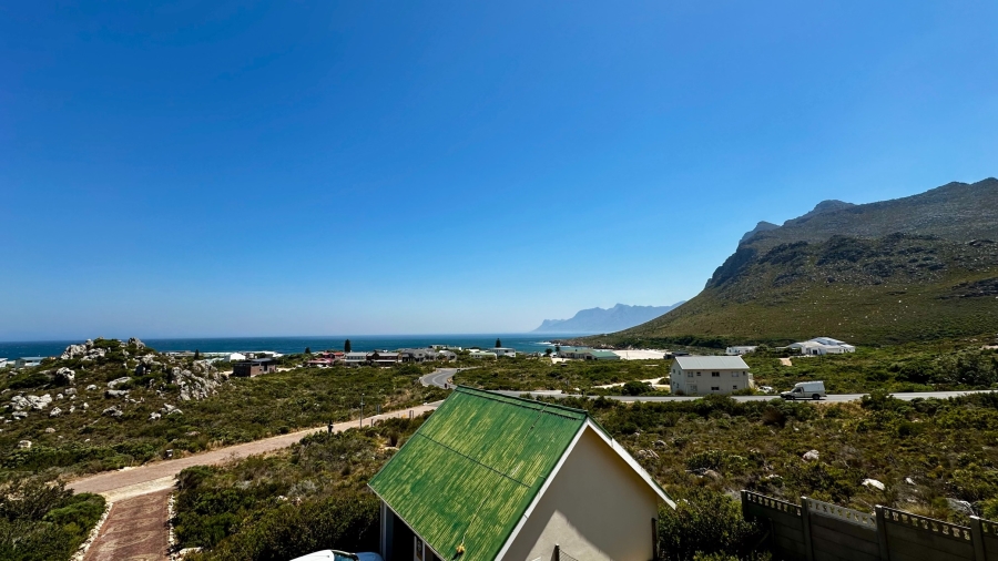 5 Bedroom Property for Sale in Rooi Els Western Cape